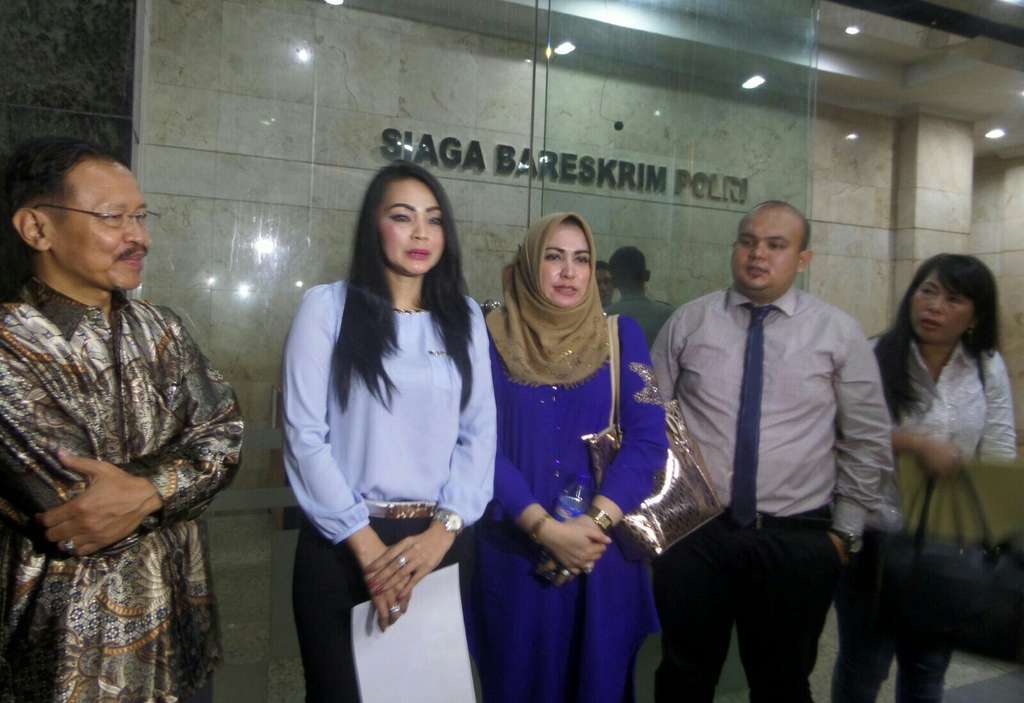 Istri Daniel saat di Bareskrim Polri