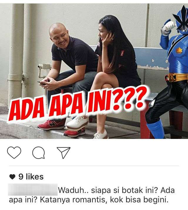 Foto Rey bersama pria lain