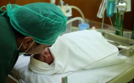 Bebi Romeo dan buah hati
