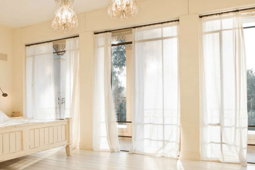 Desain jendela sheer panels (Foto: Fresh Home)