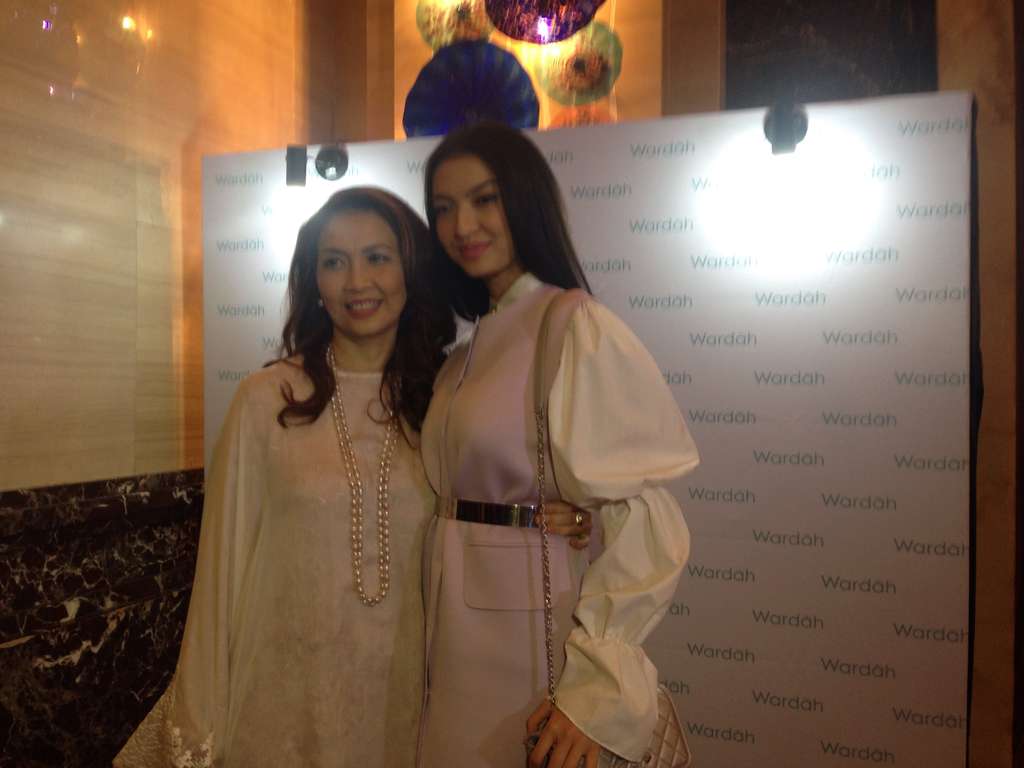Raline Shah dan Ibunda