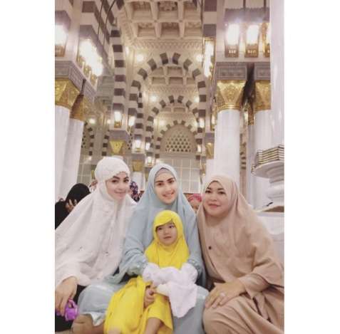 Unggahan Ayu Ting Ting