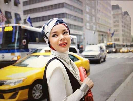 dewi sandra