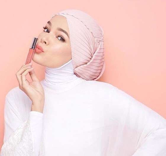 dewi sandra