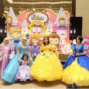 Pesta Mewah Anak Ayu TIng Ting