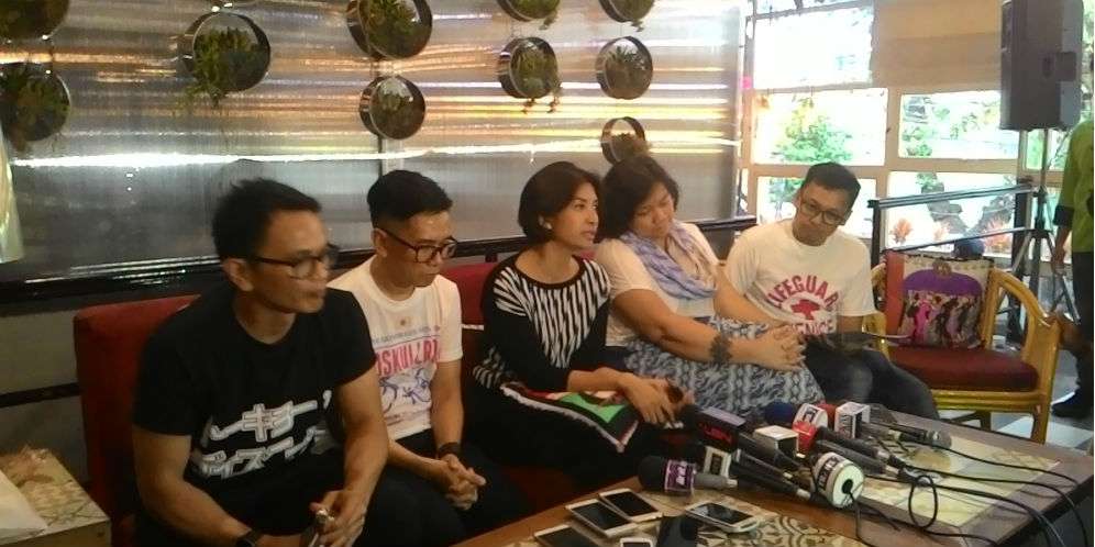 Istri Oon dan Project Pop