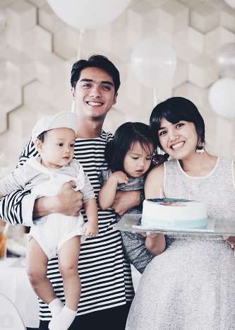 Keluarga Ricky Harun