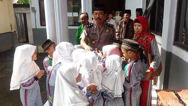 Polisi Inspiratif
