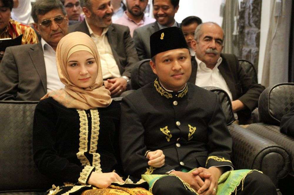 Wanita bule nikahi pria Indoensia