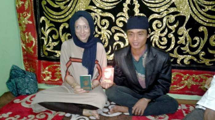 Wanita bule nikahi pria Indoensia