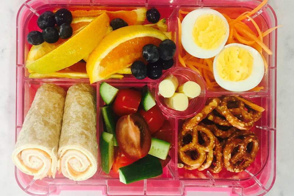 Lunch box karya George Georgievski (Instagram)