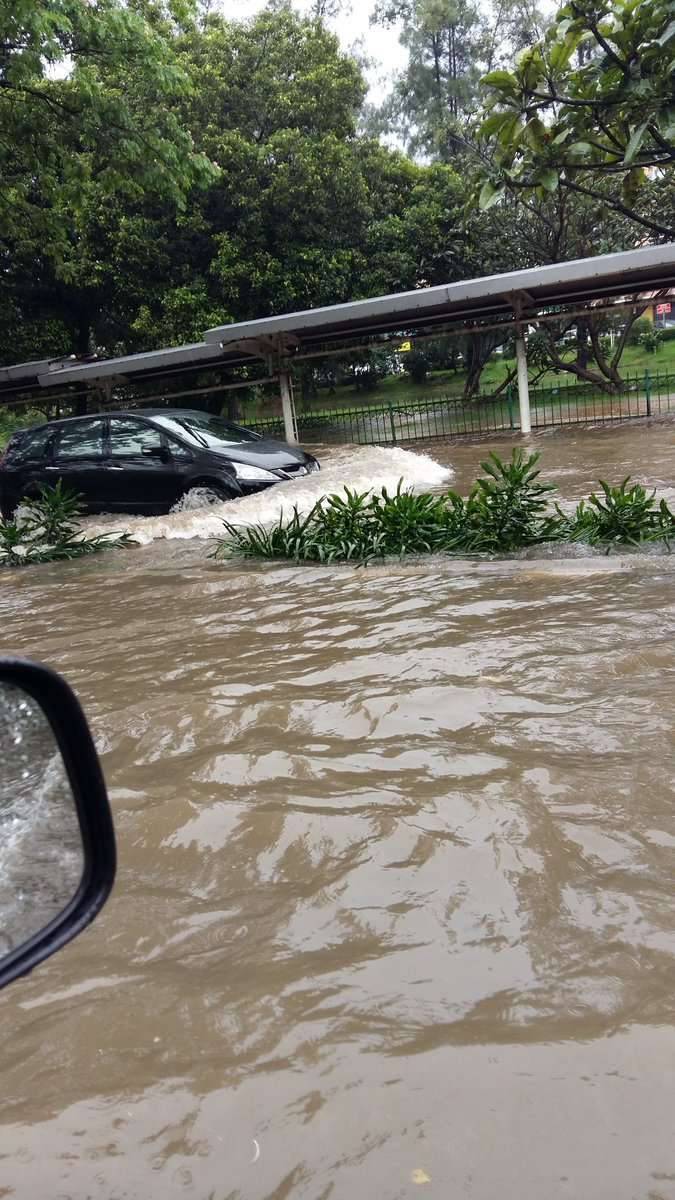 Banjir ITC Cempaka Mas