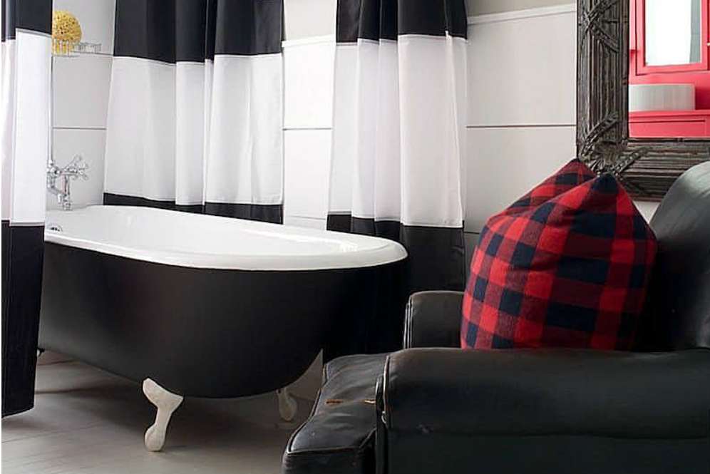 Kamar mandi eklektik (Apartment Theraphy)