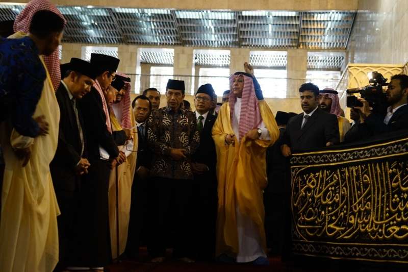 Raja Salman hadiahkan kiswah ke Masjid Istiqlal