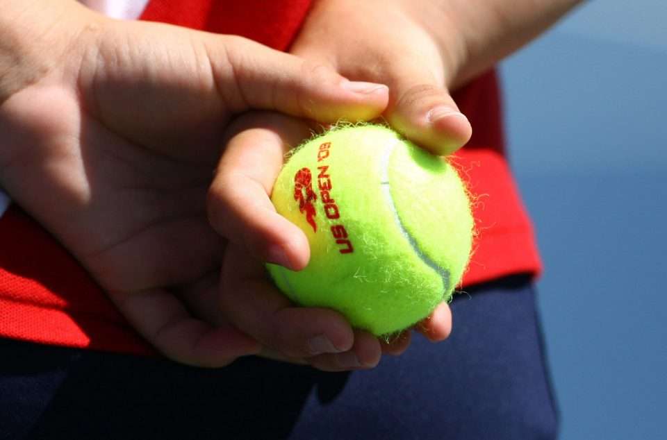 bola tenis