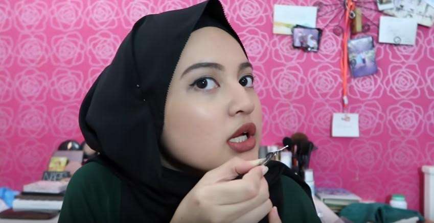 Nisha Ezzati
