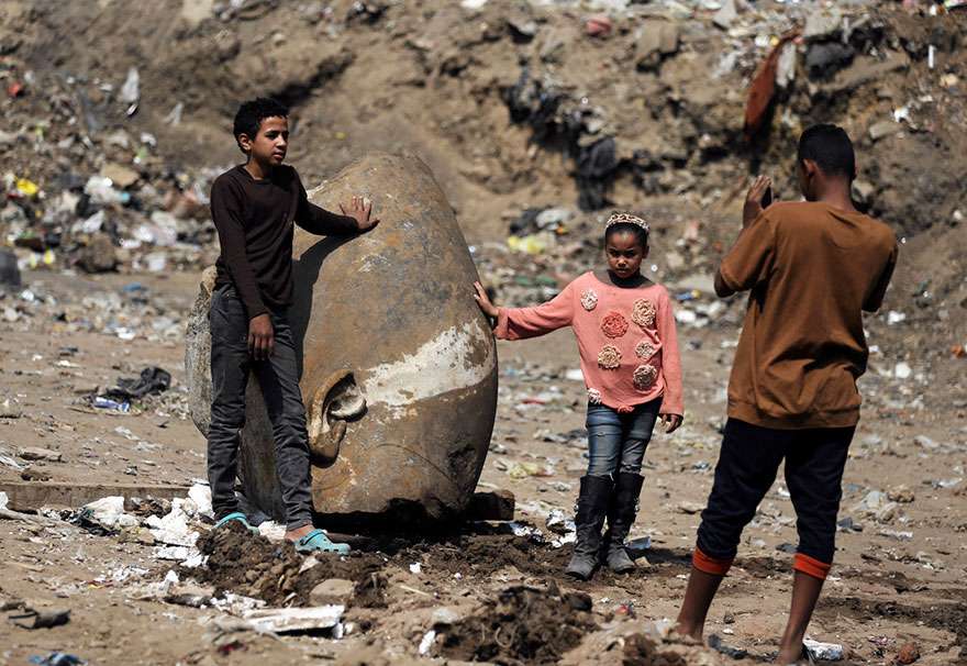 Patung Ramses II