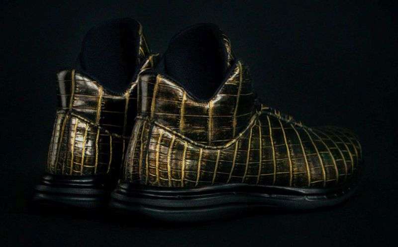 sneaker mahal