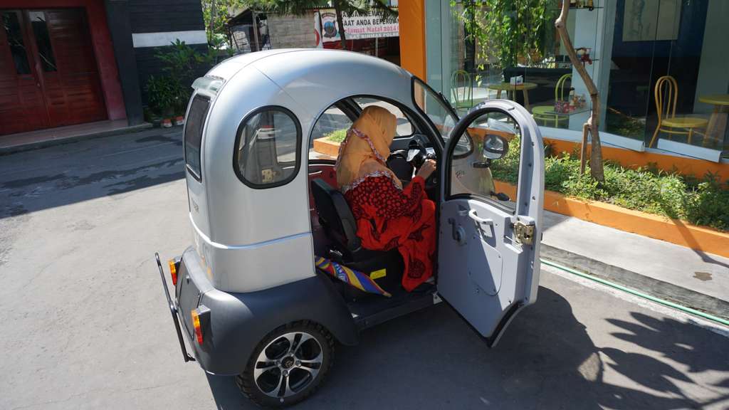 sepeda listrik rasa mobil