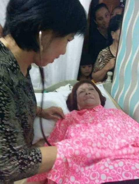 Martha saat diperiksa di rumah sakit