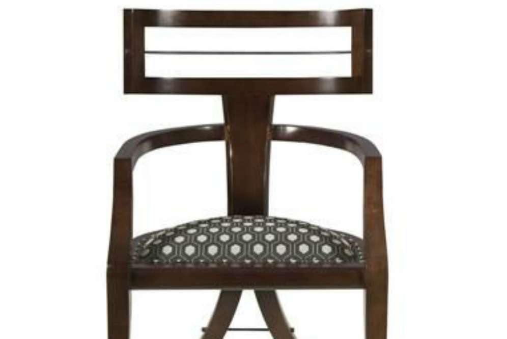 Tipe kursi klismos chair