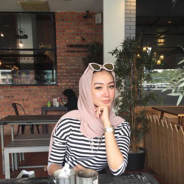 Pelajar cantik