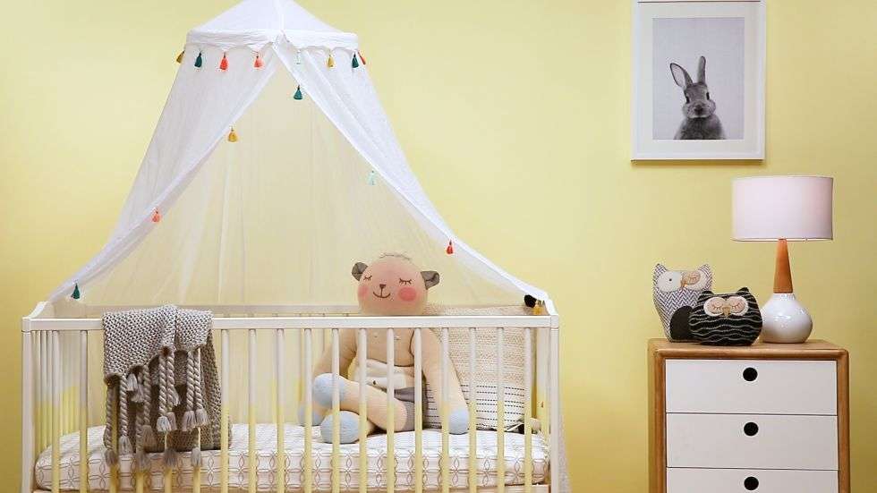 Warna cat kuning lembut