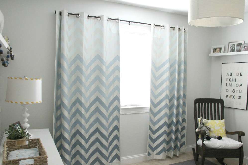 Tirai ombre warna abu-abu