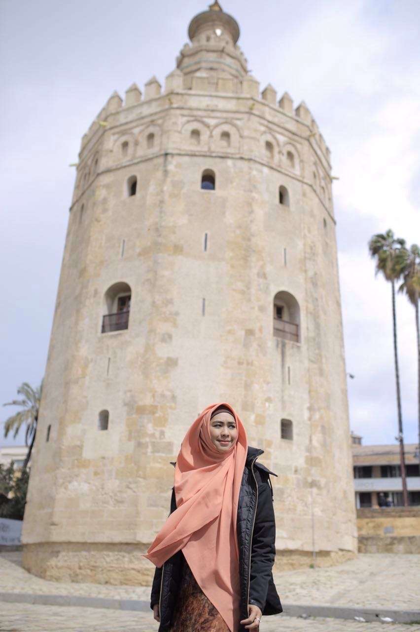 Oki Setiana Dewi