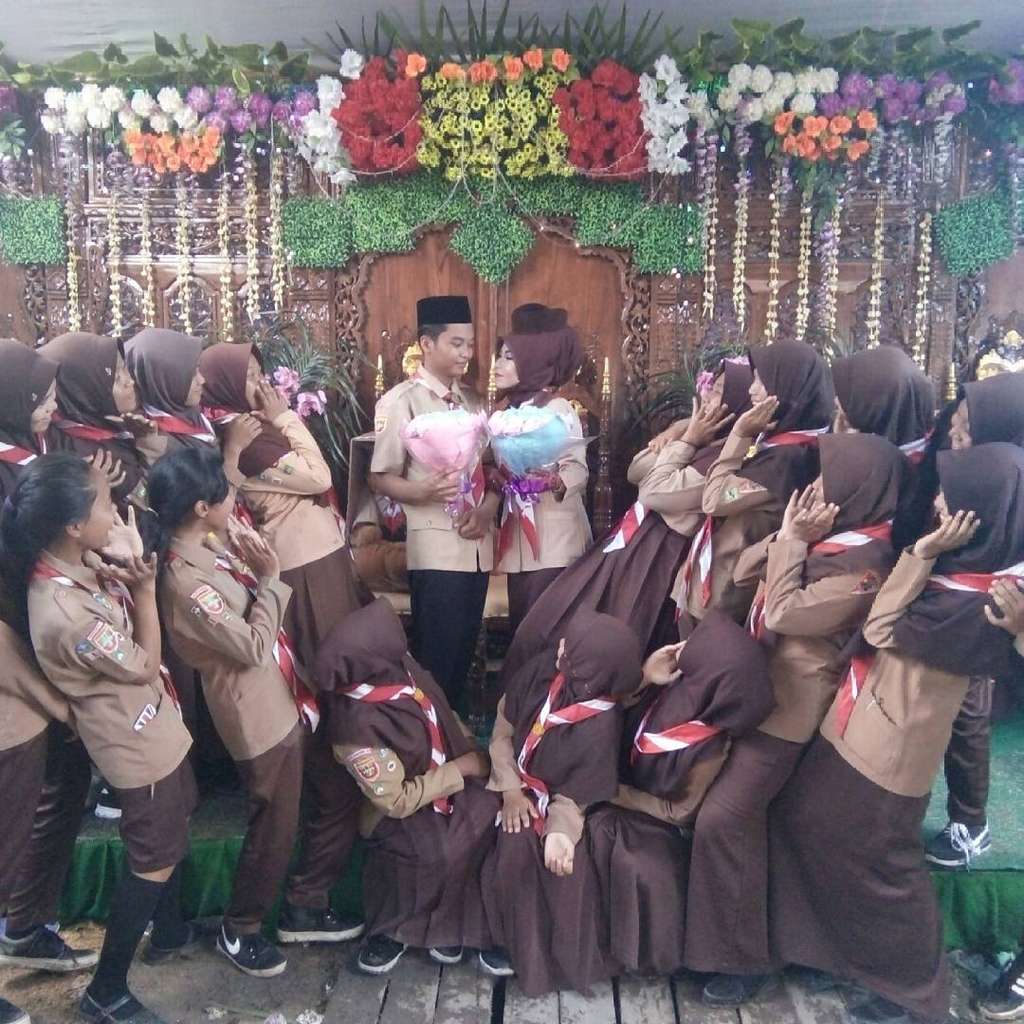 baju nikahan pramuka