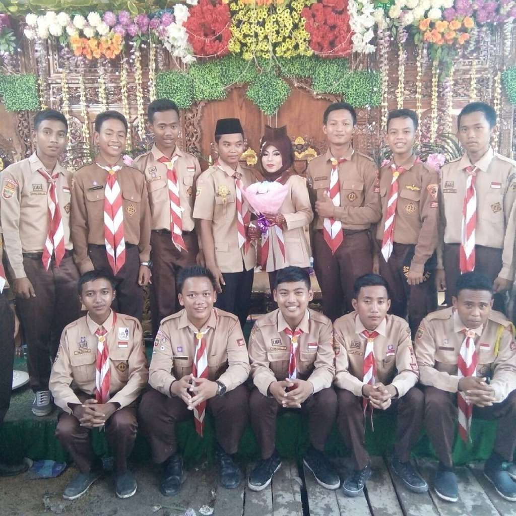 baju nikahan pramuka