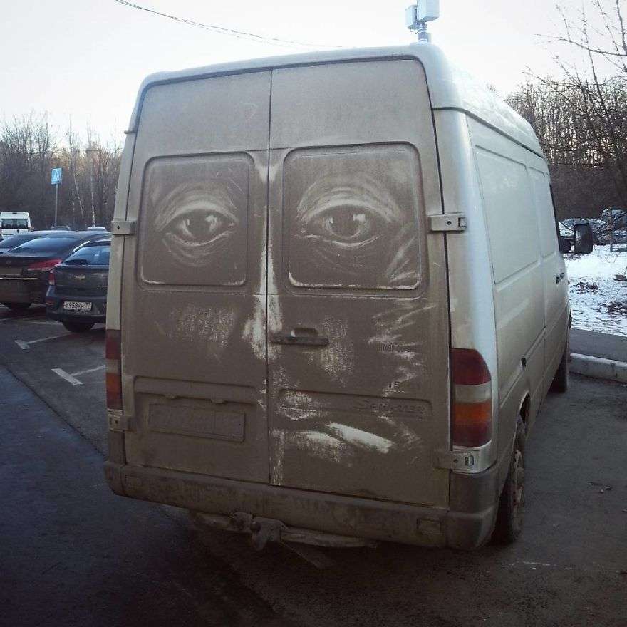 Karya Seni di Mobil Kotor Karya Seni di Mobil Kotor