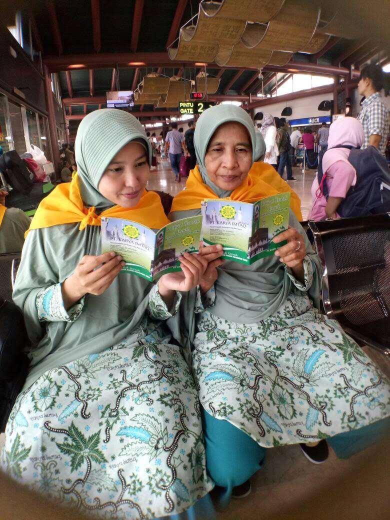 Pemenang 'Umroh Bareng Ibu'