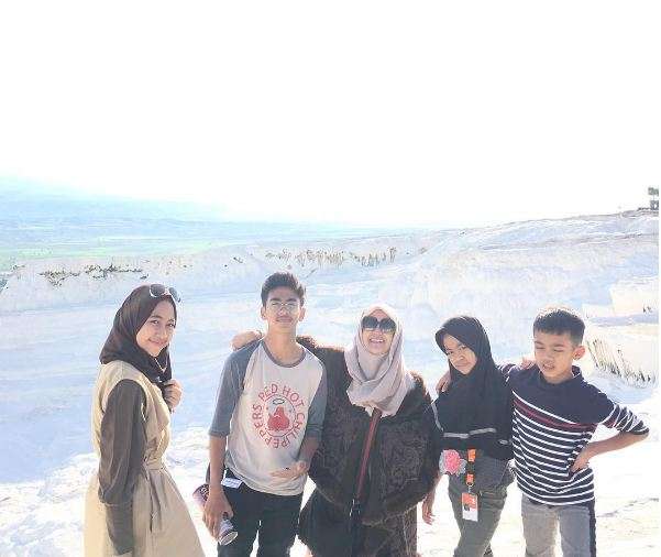 abi bersama umi pipik