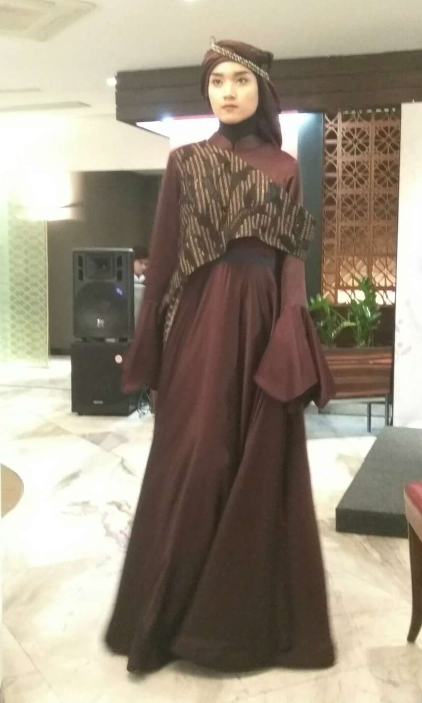 Koleksi batik desainer IFC