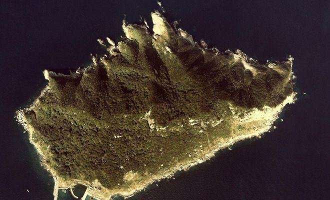 pulau khusus lelaki
