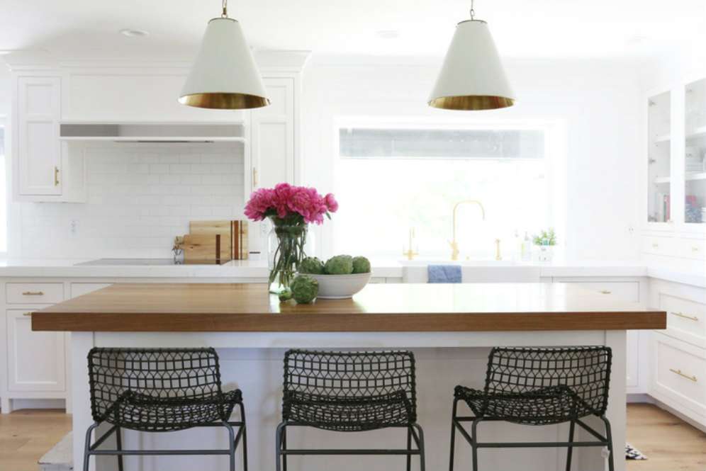 Dapur bergaya modern tradisional
