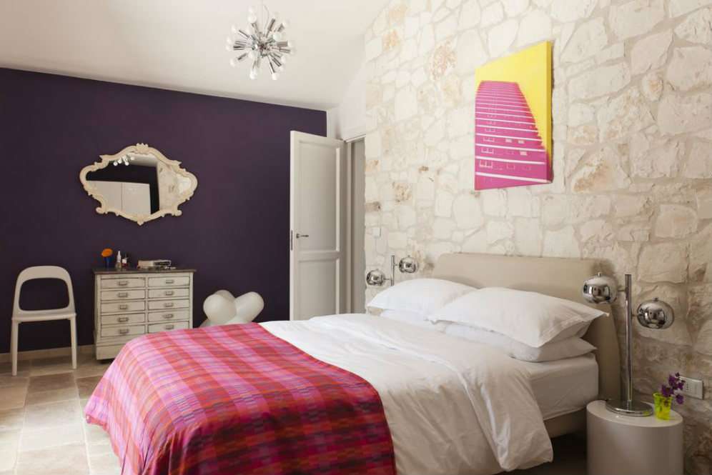 Kamar tidur modern tradisional