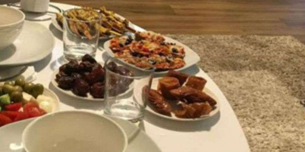 Makanan yang diunggah Younes