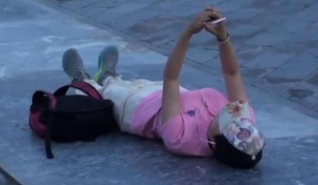 tiduran di kuil surga