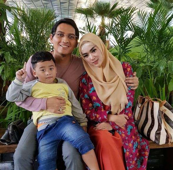 lucky hakim