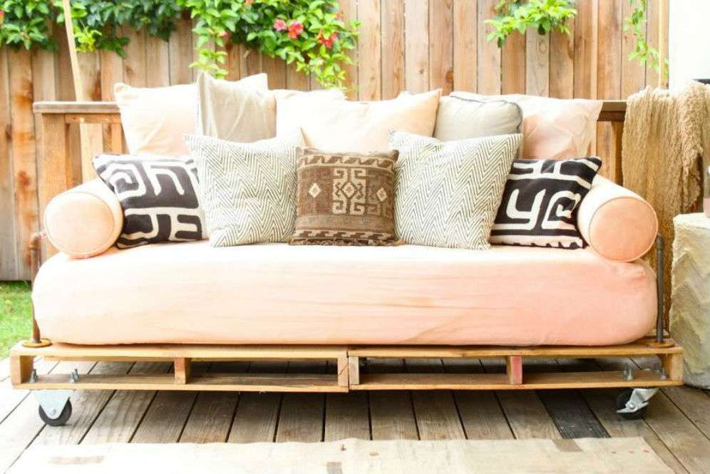 Day bed
