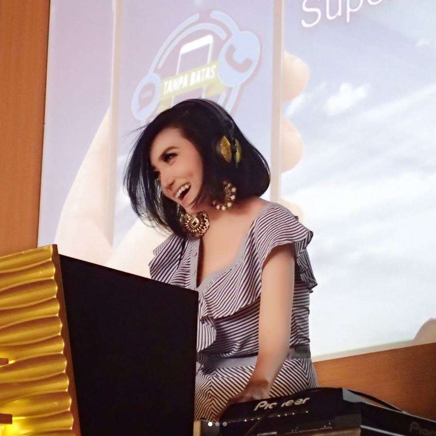 Kiki Amalia Kiki Amalia