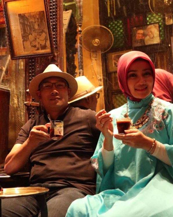 Istri Pejabat Cantik Istri Pejabat Cantik