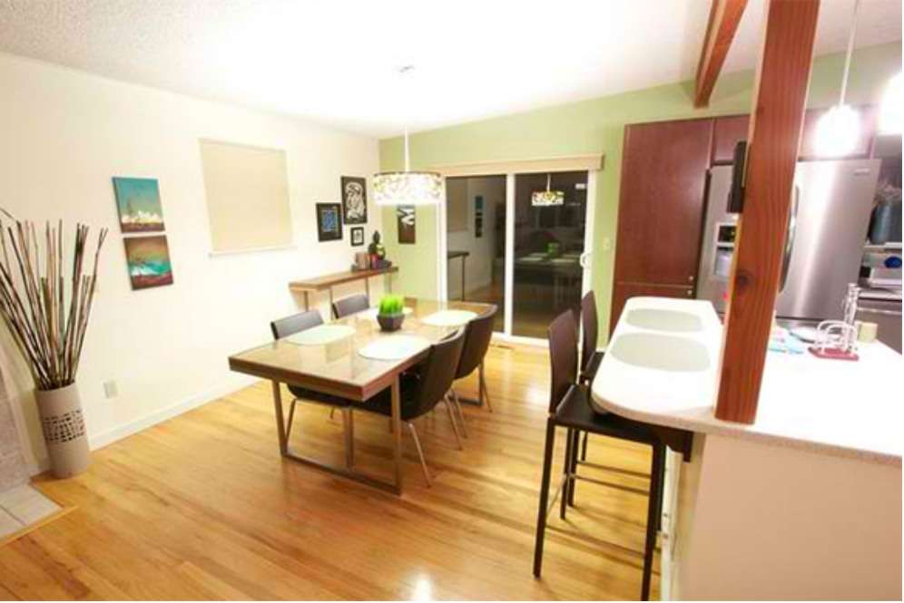 Ruang makan open kitchen