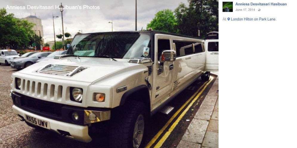 Hummer H2 yang konon disewa bos First Travel