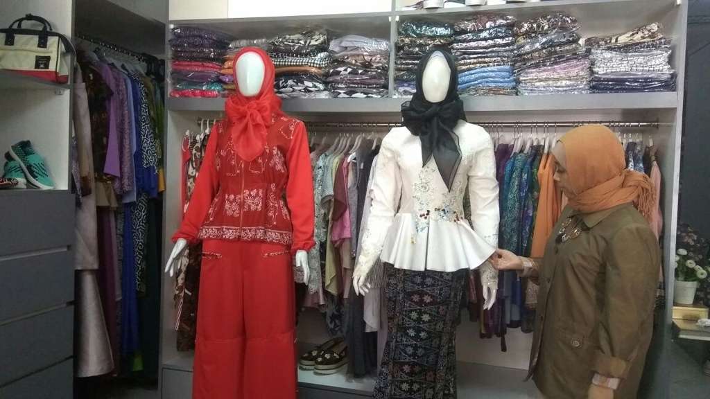 Batik Betawi Elemewe