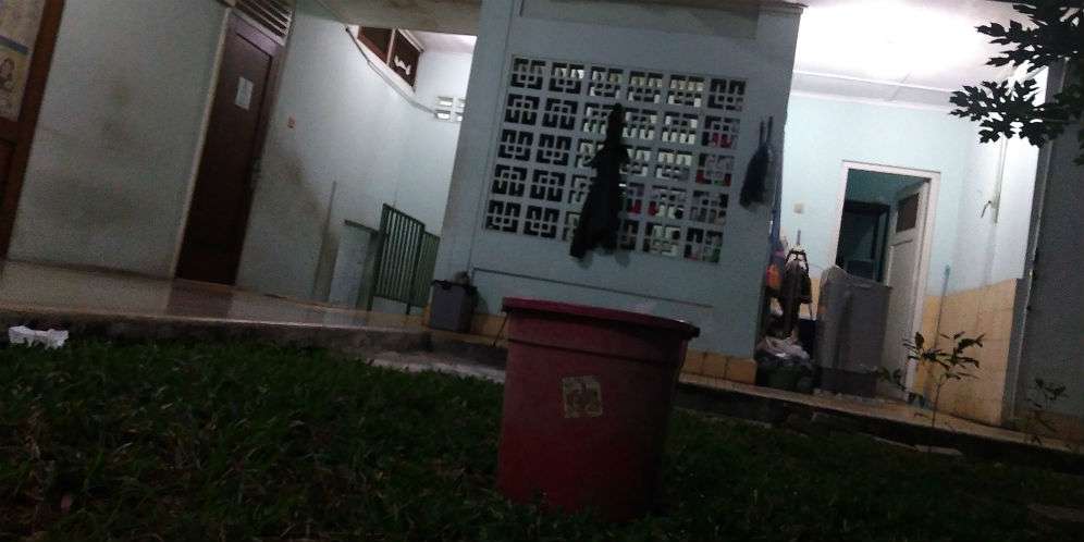Kamera belakang tanpa flash