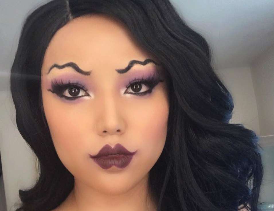 squiggly eyebrow