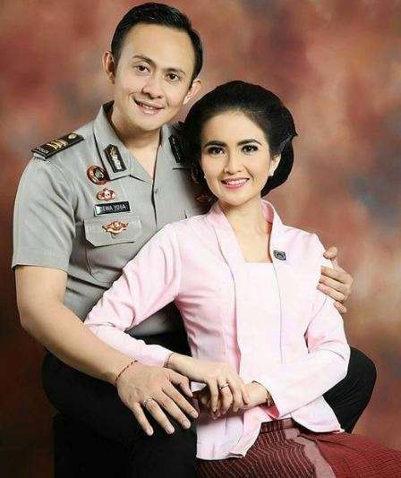 Kadek Devi dan suami